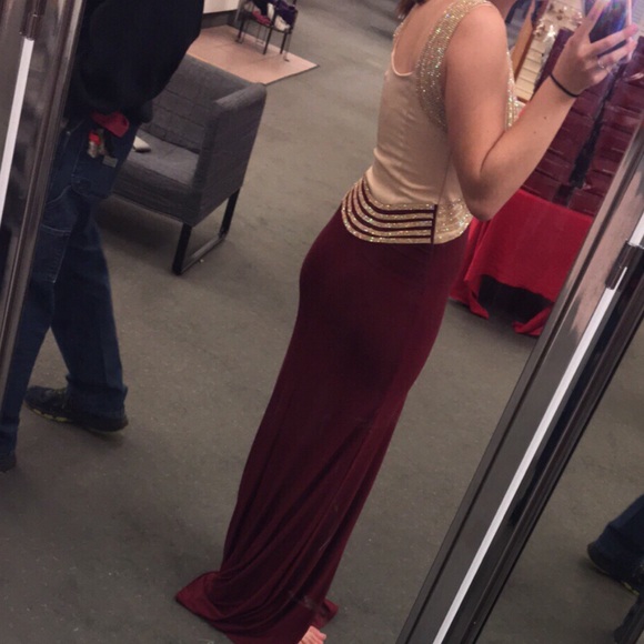 Prom dress - Picture 2 of 2